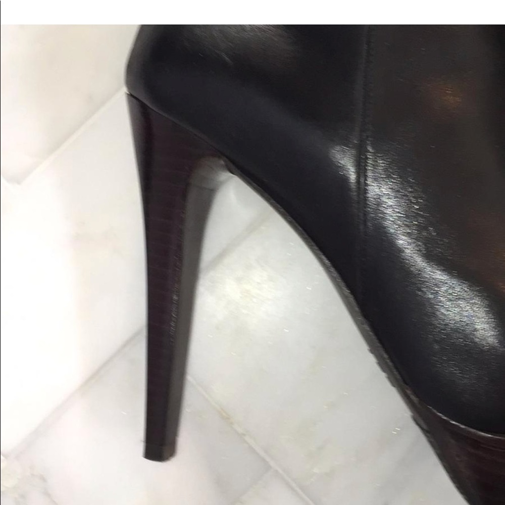 โSOLDโ๐HP๐STUART WEITZMAN KNEE HIGH BOOTS - Picture 3 of 5